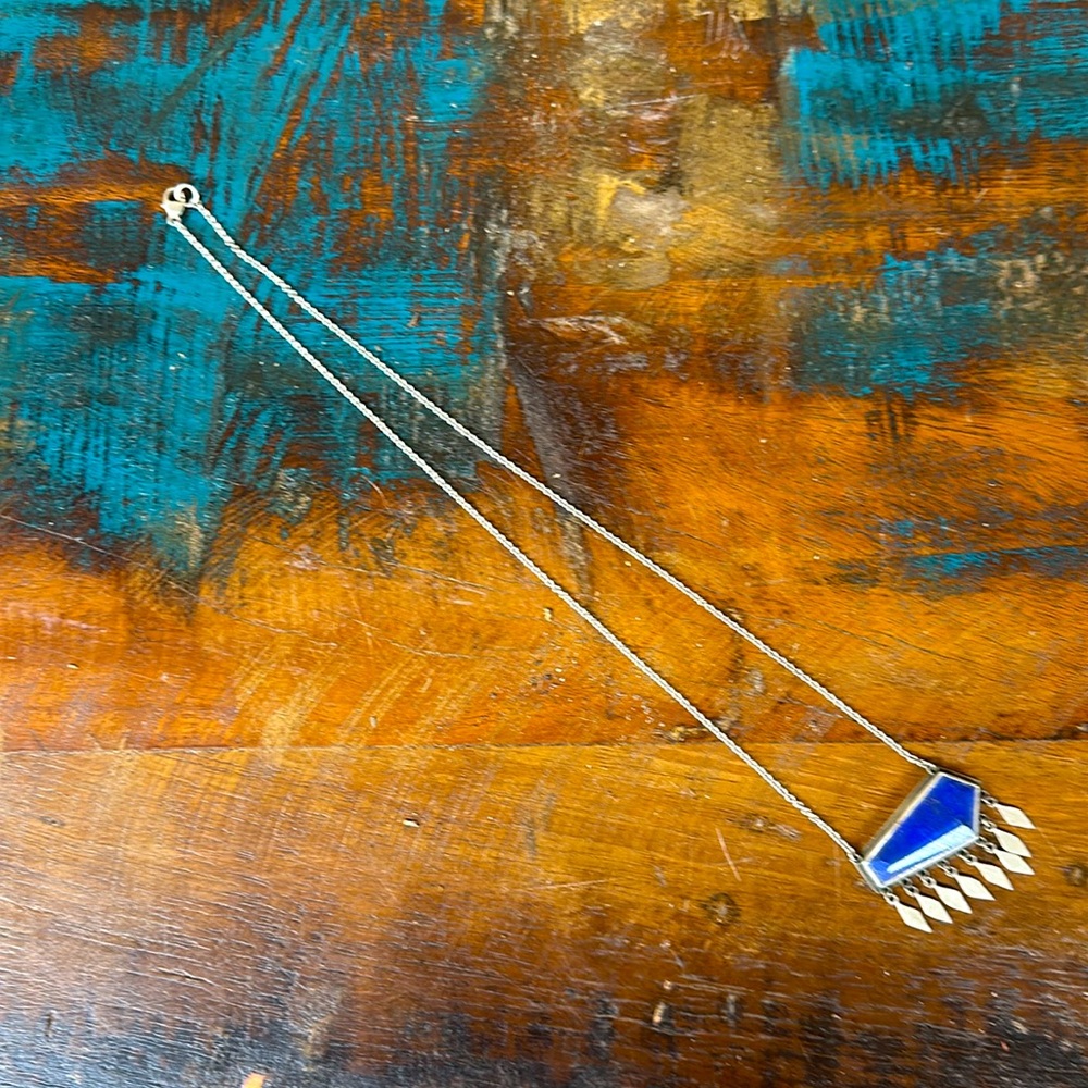 “Coastal Blues” Necklace by Ananda Khalsa. New in box from Sundance. - Picture 4 of 9